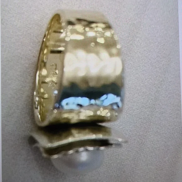 Silpada Vintage Hammered Sterling Silver Ring With Freshwater Pearl- Size 7 - Picture 4 of 5